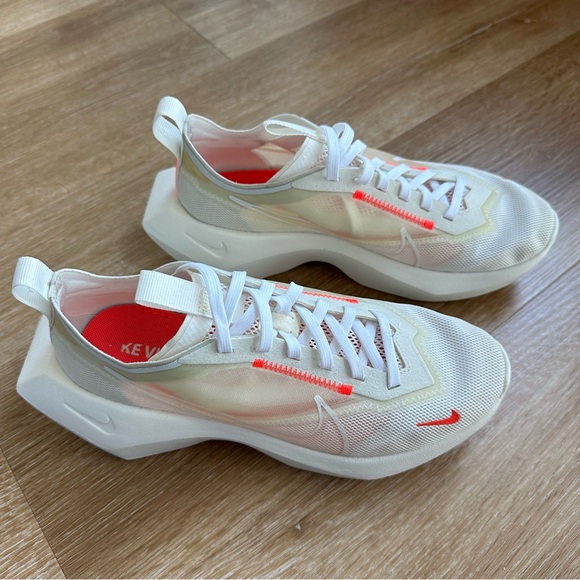 Women’s Nike Vista Lite - Picture 7 of 9